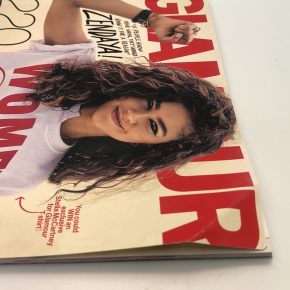 GLAMOUR Magazine -Zendaya November 2017 - Picture 6 of 12